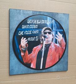 Vinile 33 giri a quadro omaggio a Vasco Rossi 