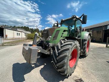 Trattore gommato Fendt 828