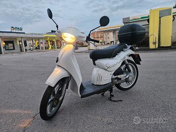 Aprilia Scarabeo 50 street 2 tempi