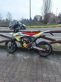Fantic motard 50
