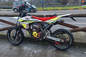 Fantic motard 50