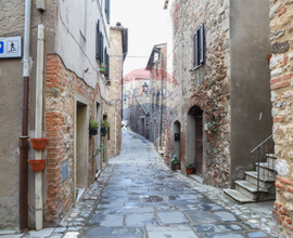 Casa semi indipendente in centro storico