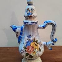Antica teiera ceramica