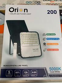 Faro solare da esterno 200w