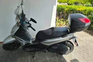 Beverly 300 i.e  2016 perfettamente funzionante