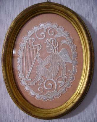 Quadro ovale cornice dorata antichizzata 29x23