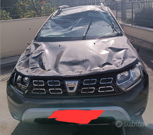 Dacia duster incidentata sinistrata
