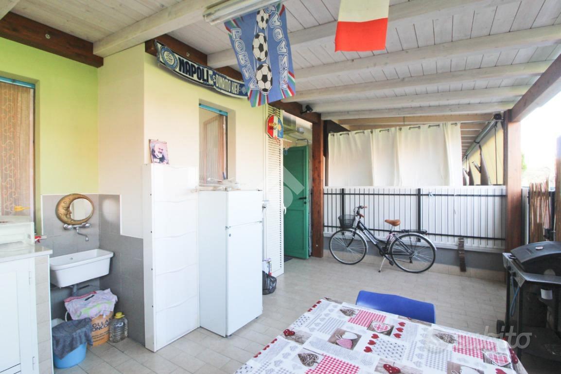 3 LOCALI A CAMPOMARINO - Vista 2