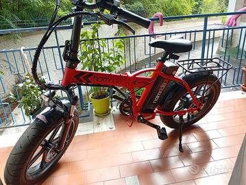 Bicicletta elettrica Rossa