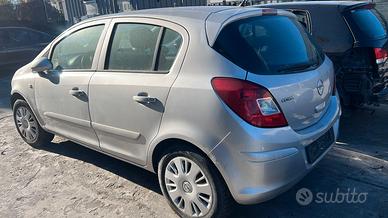 Ricambi usati per Opel Corsa D 5 porte anno 2007