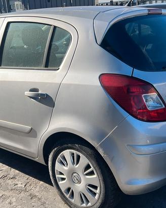 Ricambi usati per Opel Corsa D 5 porte anno 2007