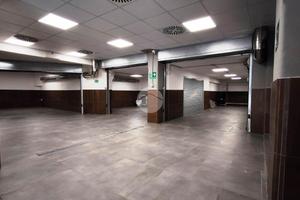 AUTORIMESSA A NAPOLI