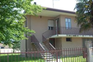 Villa o casa indipendente con GIARDINO