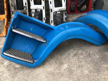 EUROCARGO IVECO, pedana salita