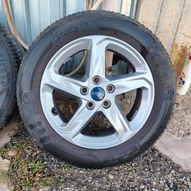 cerchi Ford e gomme termiche