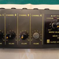 Mixer mini 4 canali a batteria 🔋