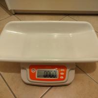 bilancia digitale per neonato