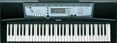 YAMAHA PSR E213 tastiera 61 tasti