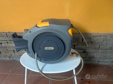Avvolgitubo HOZELOCK automatico da giardino