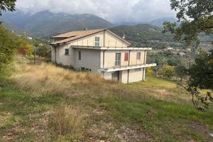 RUSTICO A CAMPOLI APPENNINO