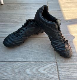 Scarpe da calcio Lotto, modello Stadio