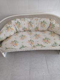 divano in midollino bianco