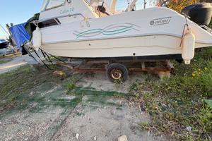 Carrello barca non omologato