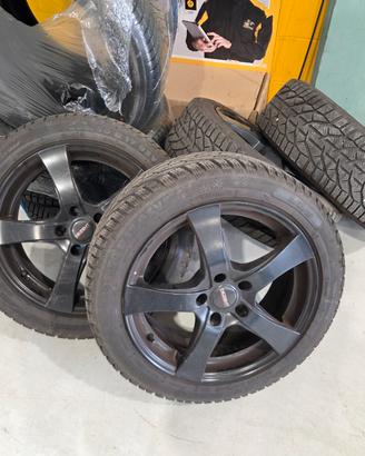 4 cerchi con 4 gomme termiche 