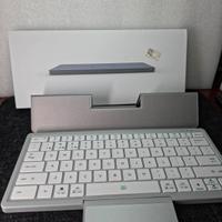 Tastiera Bluetooth con Stand + Trackpad Retrattile