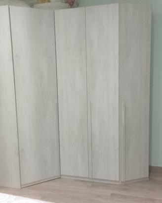 armadio con cabina,2 cassettiere e 2 comodini 