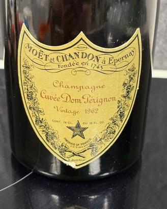 MOET et CHANDON Champagne Vintage 1962