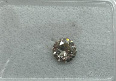 Diamante naturale certificato Clarity Grade VS2