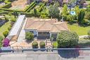 villa-di-652-m²-con-piu-di-5-locali-e-box-auto-dop