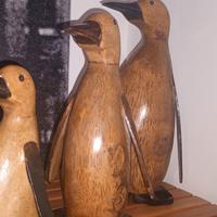 complemento d arredo pinguini in legno