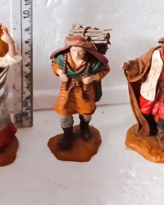 Pastori presepe Oliver 10 euro al pezzo 