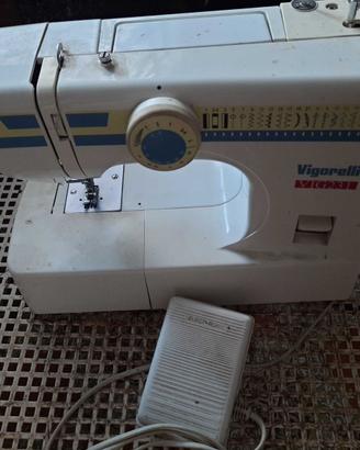 macchina da cucire vigorelli VIG 231