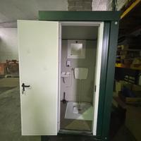 Wc prefabbricato con turca e lavandino