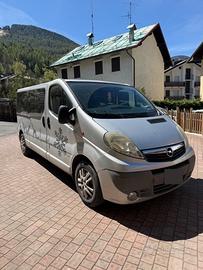 Opel vivaro 9 posti