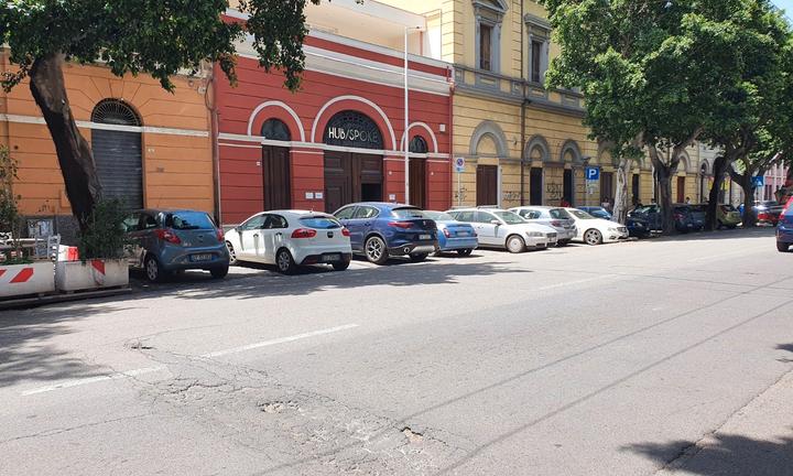 Locale commerciale in Viale Trieste