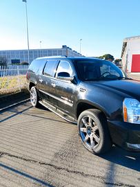 cadillac escalade esv