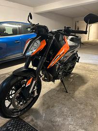 KTM Duke 790 L 2023