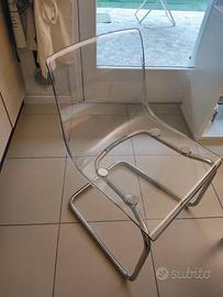 n°4  SEDIE in plexiglass  € 45,00 cad