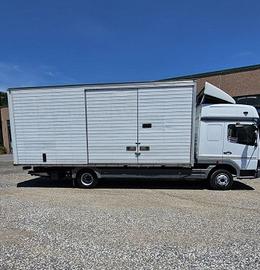 Mercedes atego 818