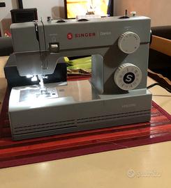 Singer Denim HD6335M, modello Heavy Duty,