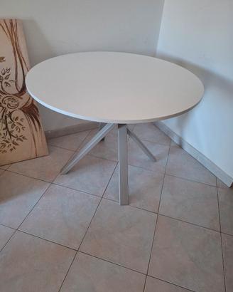 Tavolo tondo