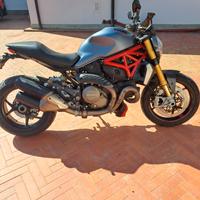 Ducati Monster 1200 S