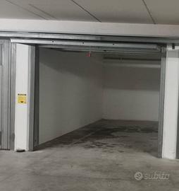 Box Auto Garage Magazzino Cantina Autorimessa 15mq