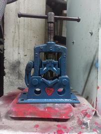 Morsa Per Tubi -  M. C. P.