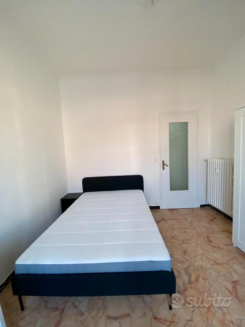 Stanza singola in Borgo Vittoria, foto 2 di 3