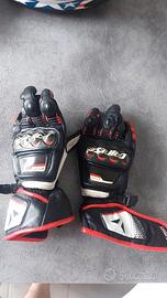 stivali e guanti dainese